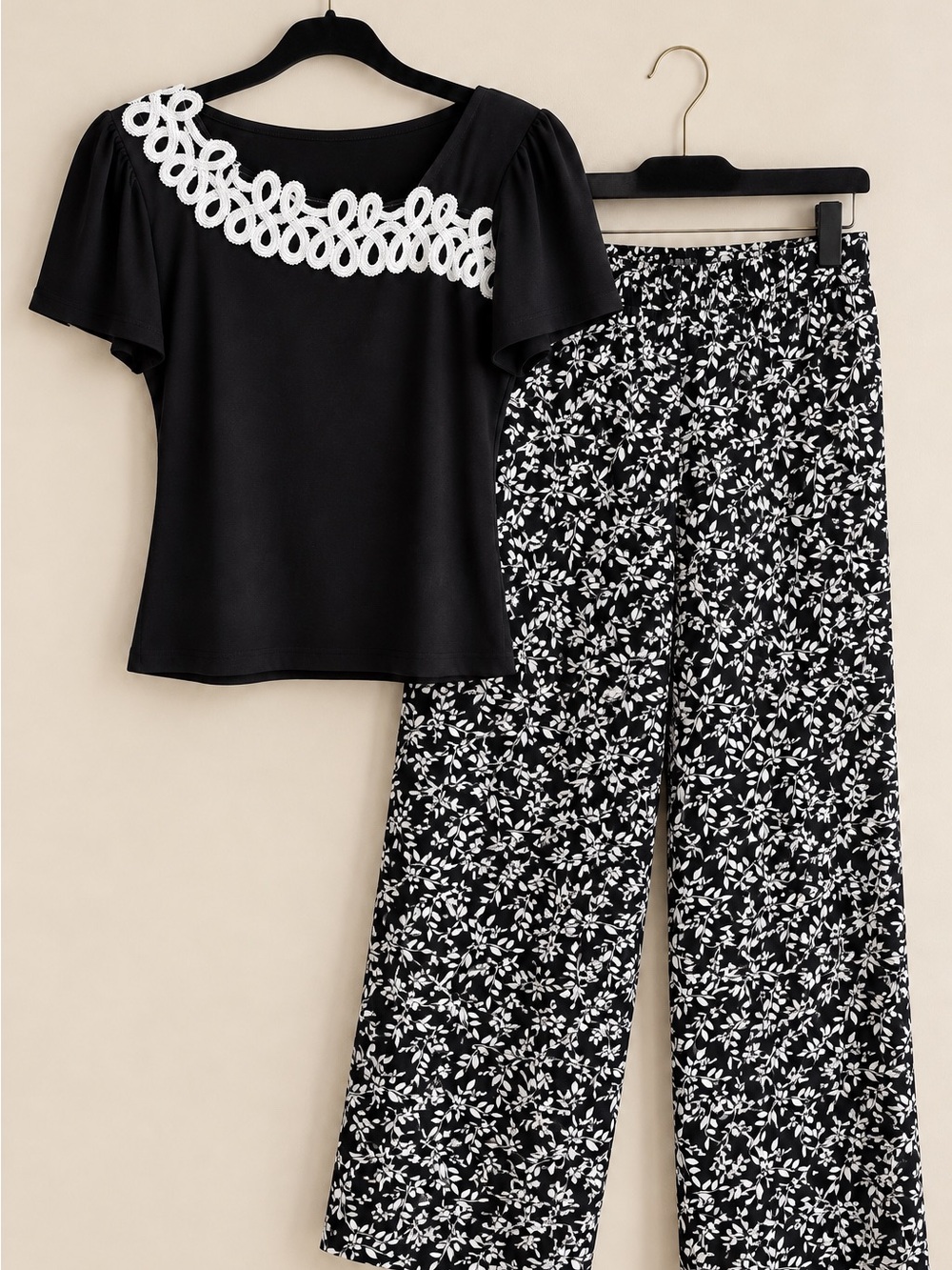 Adrienne Vittadini Top/tee+ LOFT Wide Leg Pants Outfit Set | Black & White